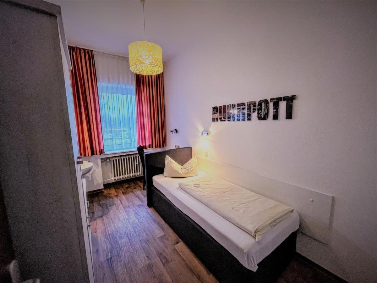Arena Hotel Гельзенкирхен Экстерьер фото