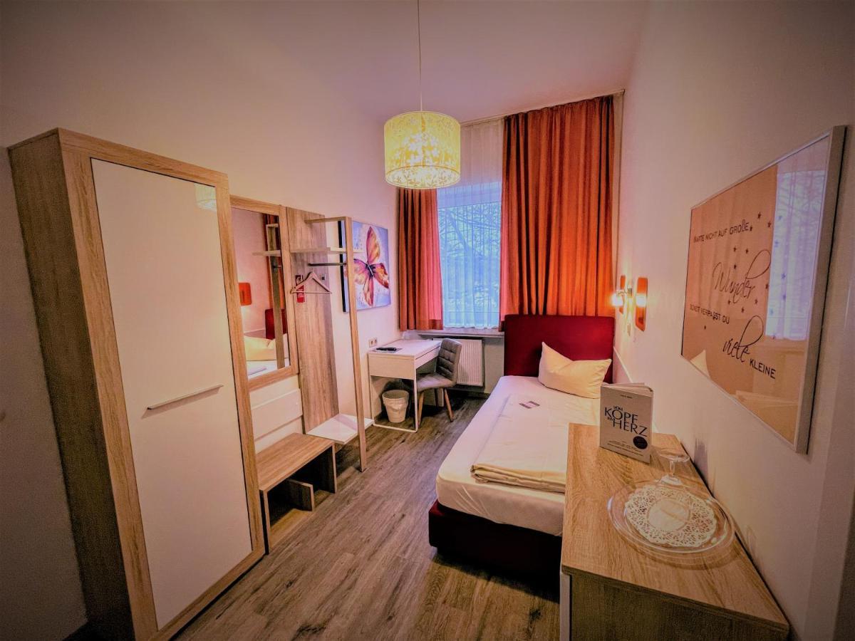 Arena Hotel Гельзенкирхен Экстерьер фото