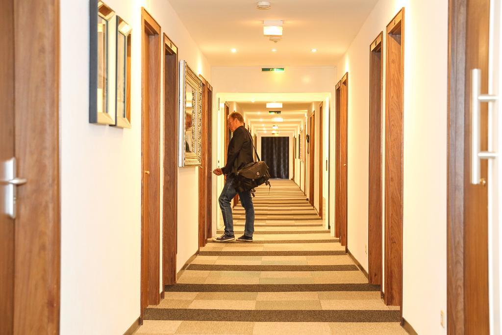 Arena Hotel Гельзенкирхен Экстерьер фото